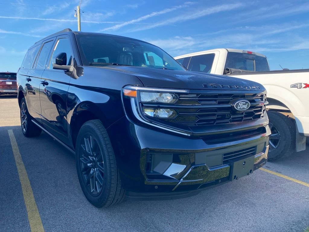 New 2027 Ford Expedition Max Platinum w/ Stealth Appearance Package AWD/4WD image 2