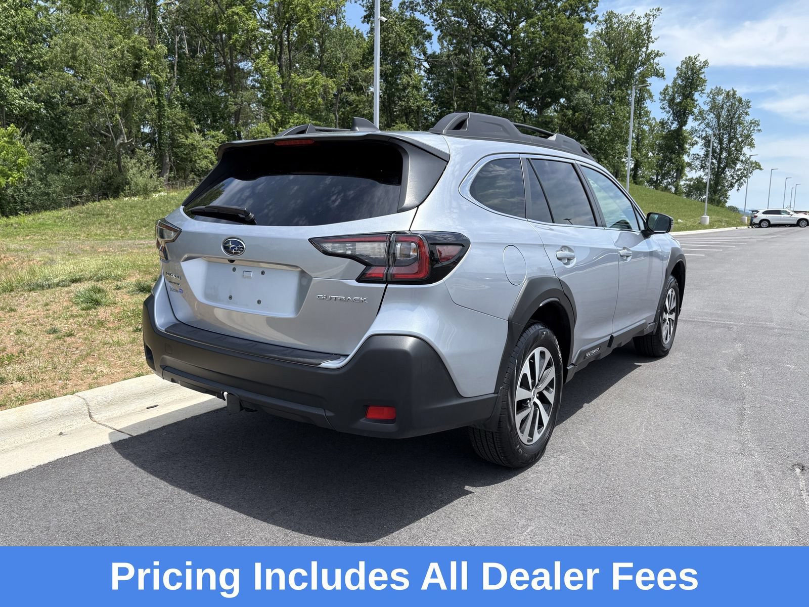 Certified 2025 Subaru Outback Premium w/ Popular Package #1A AWD/4WD image 9
