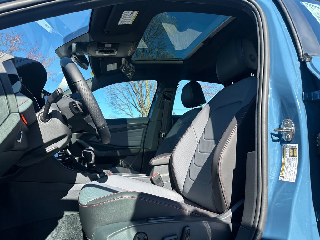 New 2026 Volkswagen Jetta GLI Autobahn FWD image 3