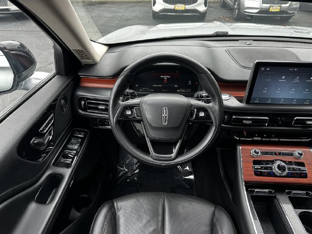 Certified 2023 Lincoln Aviator Reserve w/ Elements Package Plus AWD/4WD image 14