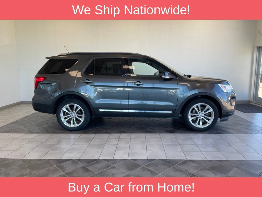 Used 2018 Ford Explorer XLT w/ Equipment Group 202A AWD/4WD image 4