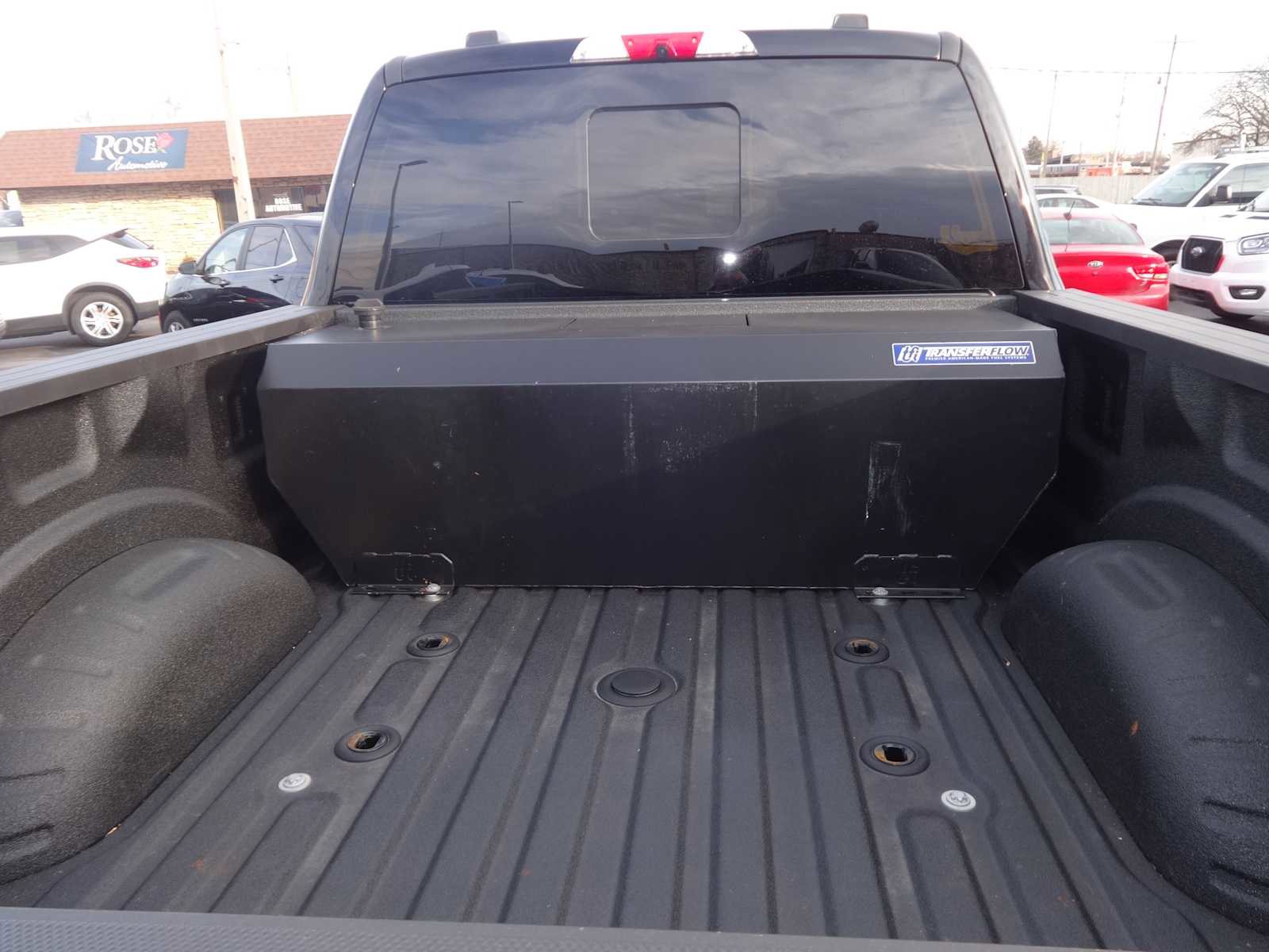 Used 2025 Ford F350 Platinum w/ FX4 Off-Road Package image 9