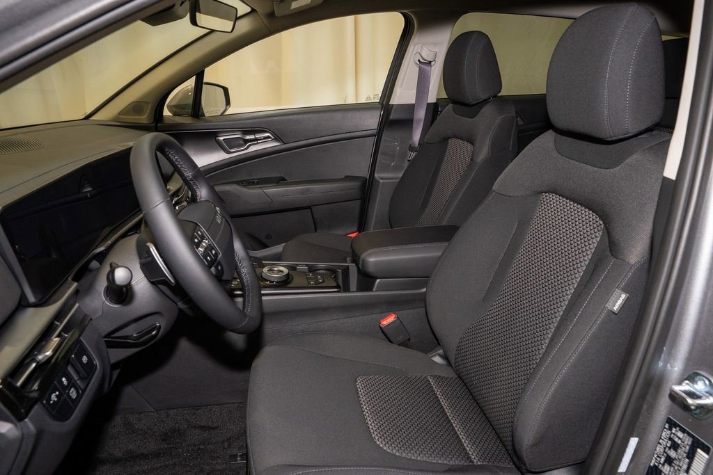 New 2026 Kia Sportage LX image 11