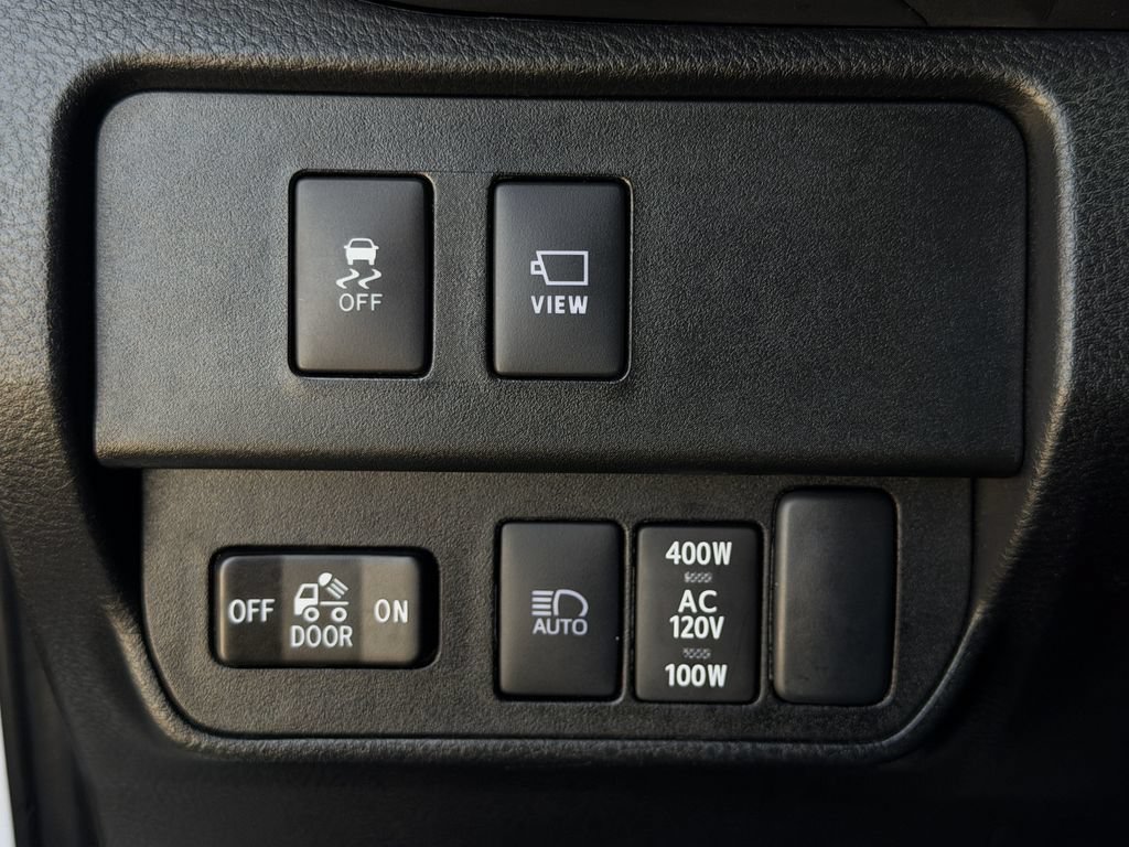 Used 2023 Toyota Tacoma Limited RWD image 24