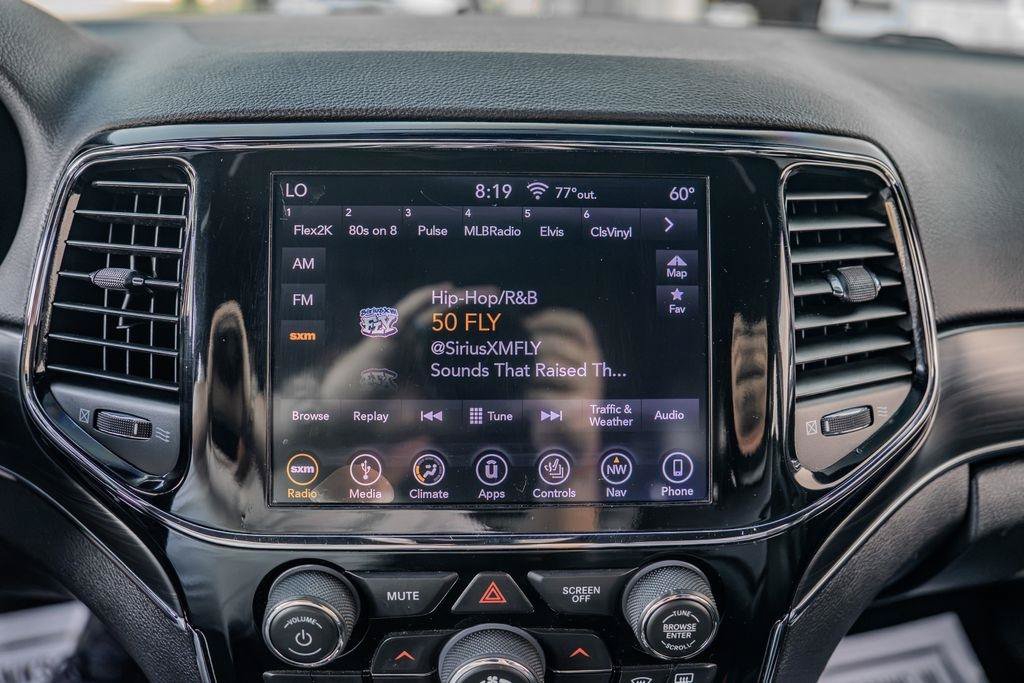 Used 2019 Jeep Grand Cherokee Limited AWD/4WD image 27