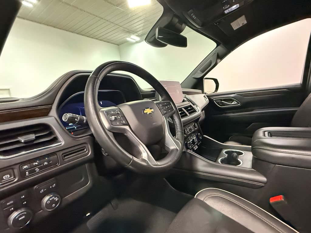 Used 2024 Chevrolet Suburban Premier AWD/4WD image 73