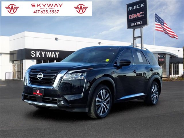 Used 2022 Nissan Pathfinder Platinum w/ Cargo Package