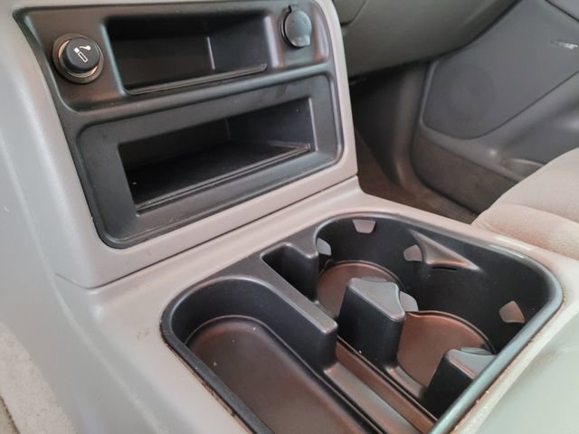 Used 2005 Chevrolet Suburban LS w/ Preferred Equipment Group image 27