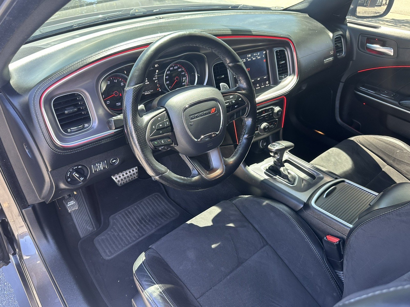 Used 2019 Dodge Charger Scat Pack w/ Plus Group RWD image 19