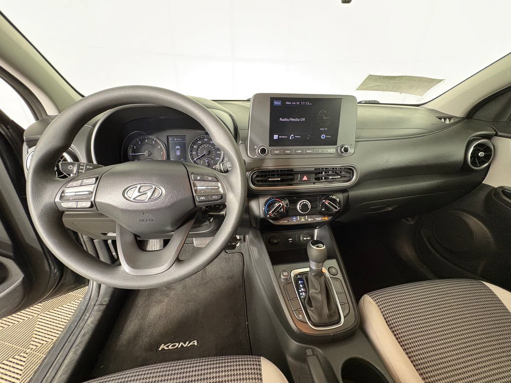 Used 2023 Hyundai Kona SE AWD/4WD image 14