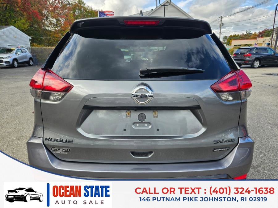 Used 2018 Nissan Rogue SV image 4