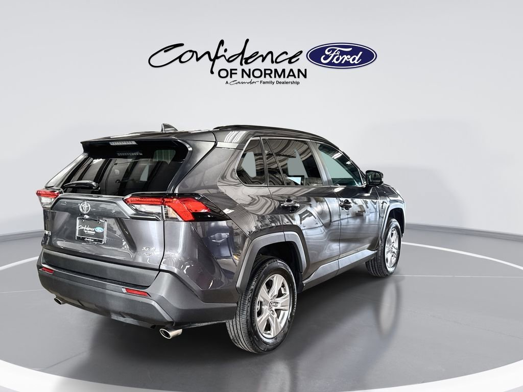 Used 2025 Toyota RAV4 XLE image 8