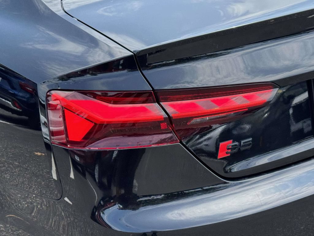 Used 2022 Audi S5 Prestige AWD/4WD image 9