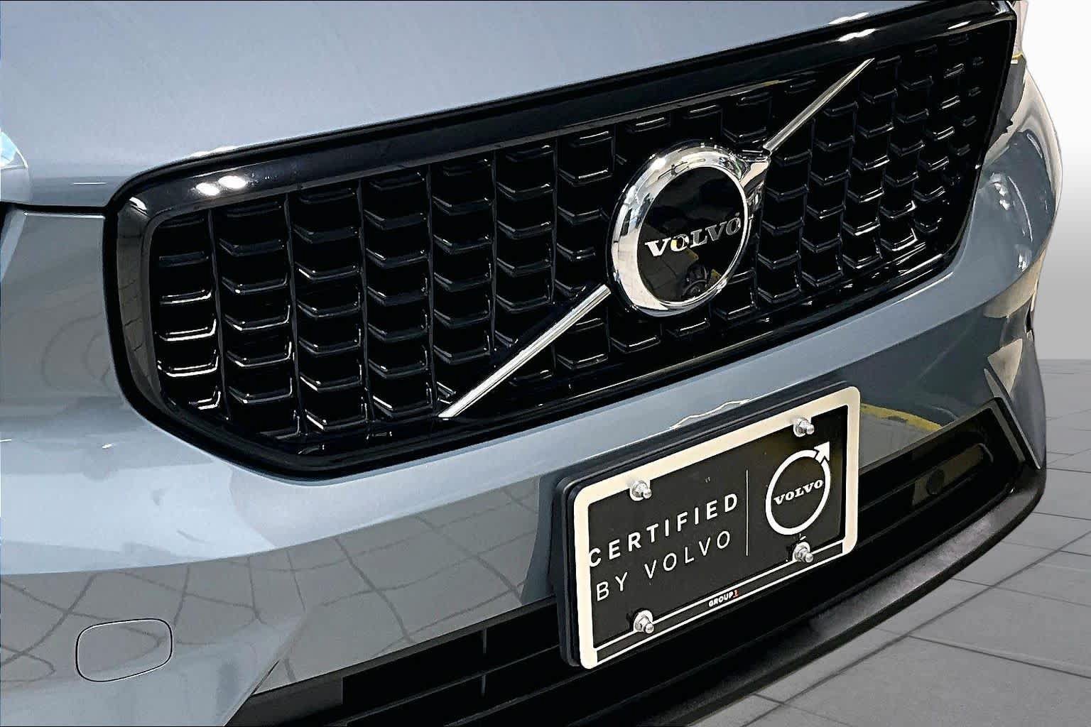 Certified 2023 Volvo XC40 B5 Ultimate w/ Climate Package AWD/4WD image 30