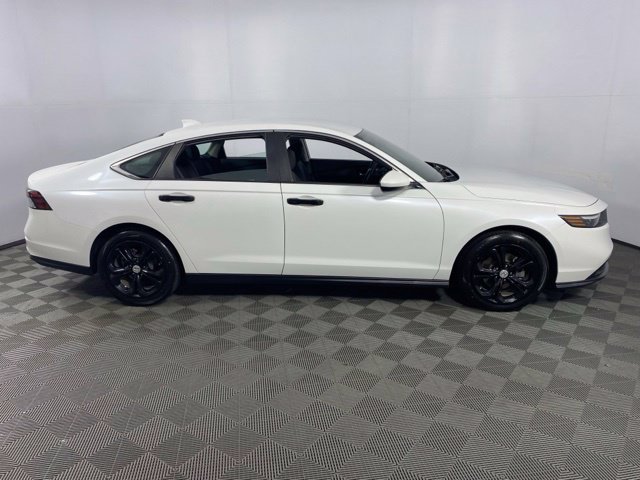 Used 2023 Honda Accord LX image 10