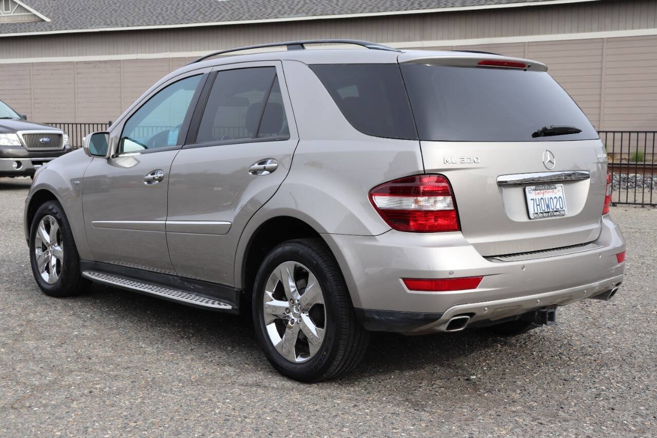 Used 2009 Mercedes-Benz ML 320 BlueTEC 4MATIC image 7
