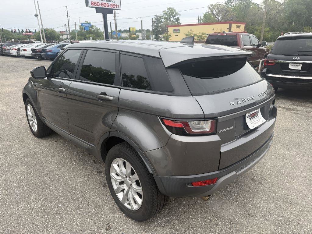 Used 2017 Land Rover Range Rover Evoque SE image 7