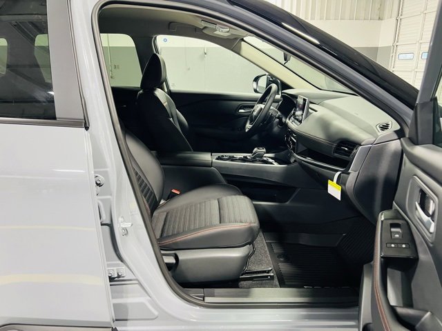 New 2026 Nissan Rogue SV image 31
