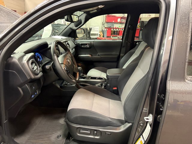 Used 2023 Toyota Tacoma TRD Sport AWD/4WD image 26