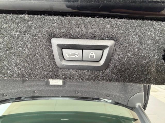 Certified 2023 BMW 540i w/ M Sport Package image 36