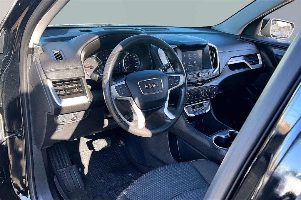 Used 2022 GMC Terrain SLE w/ Driver Convenience Package image 14