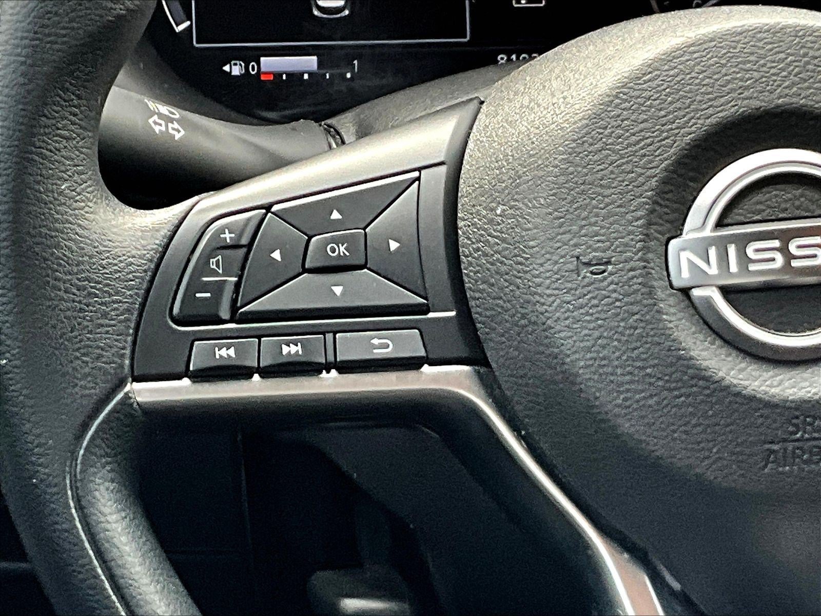 Used 2023 Nissan Kicks SV FWD image 11