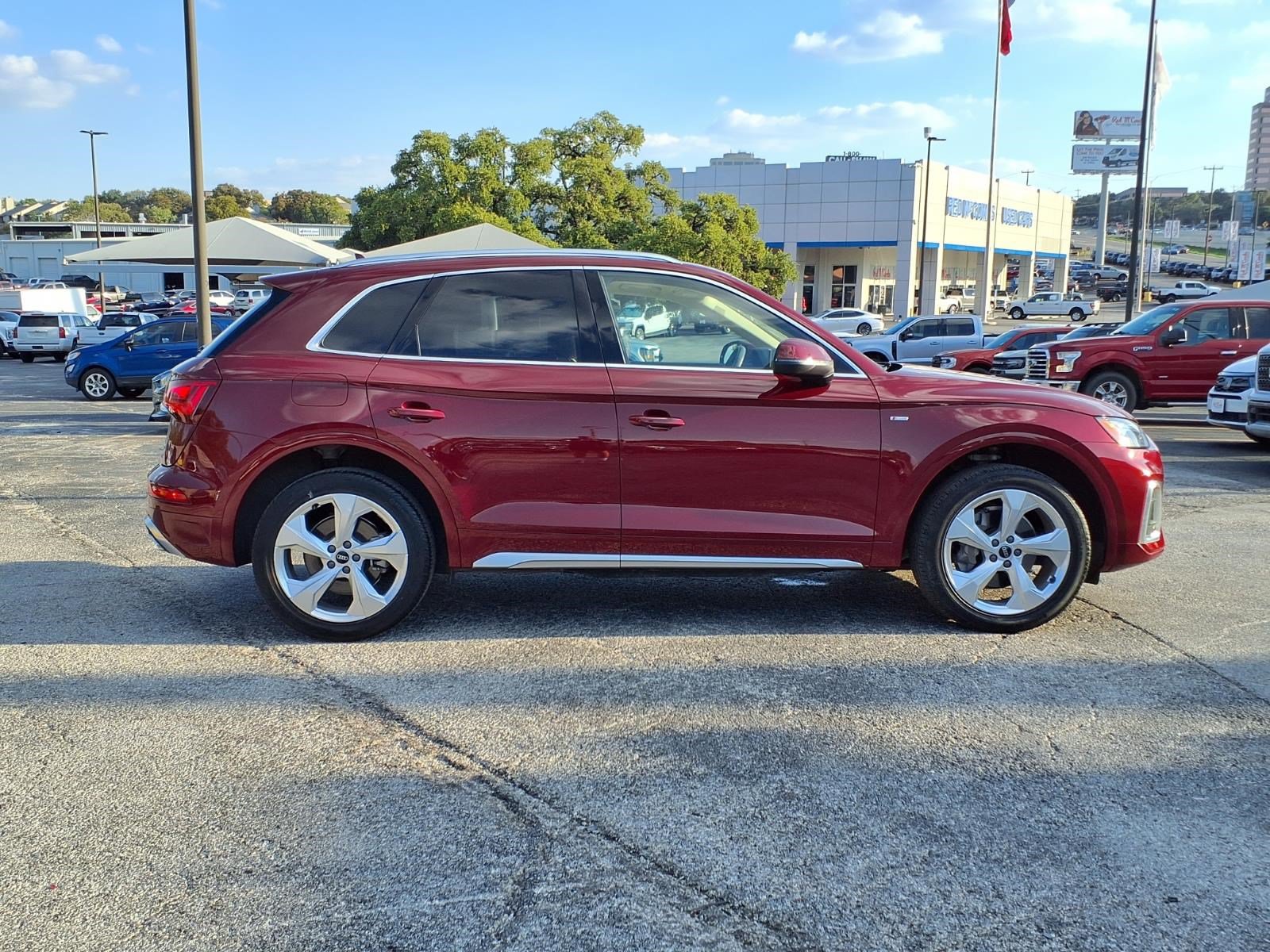 Used 2022 Audi Q5 2.0T Premium Plus w/ Premium Plus Package AWD/4WD image 5