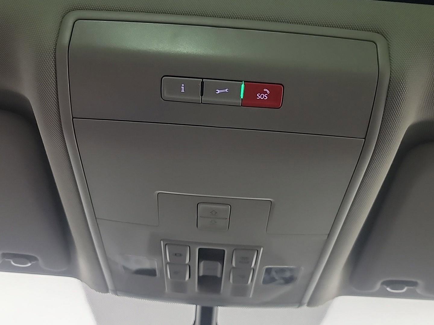 Used 2022 Volkswagen Atlas SE w/ Panoramic Sunroof Package image 33