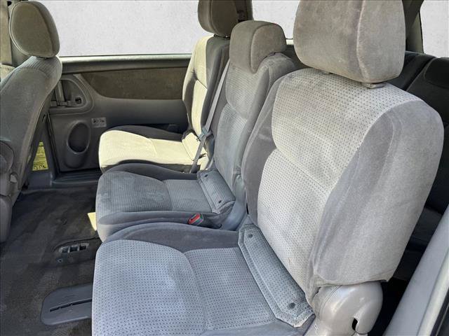 Used 2007 Toyota Sienna LE FWD image 17