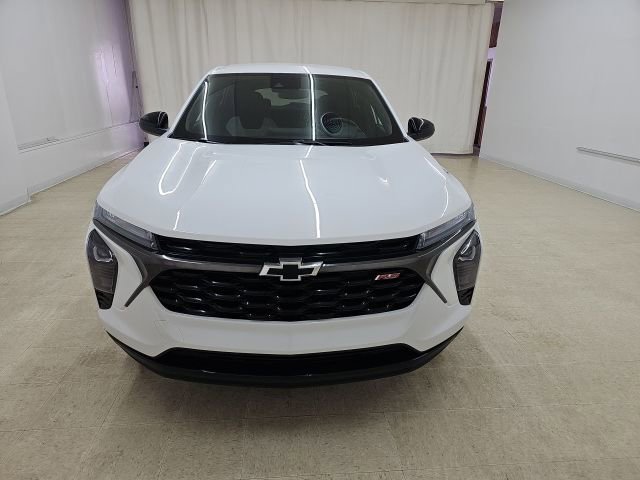 Used 2024 Chevrolet Trax RS w/ Driver Confidence Package image 11