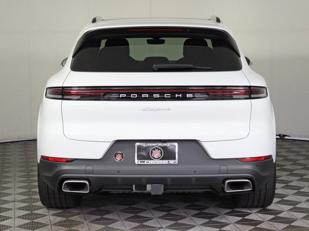 Used 2025 Porsche Cayenne image 6
