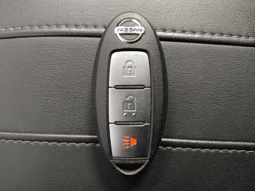 Used 2020 Nissan Rogue Sport SV image 32