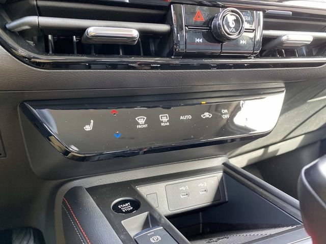 New 2026 Nissan Kicks SR w/ Cold Weather Package image 12