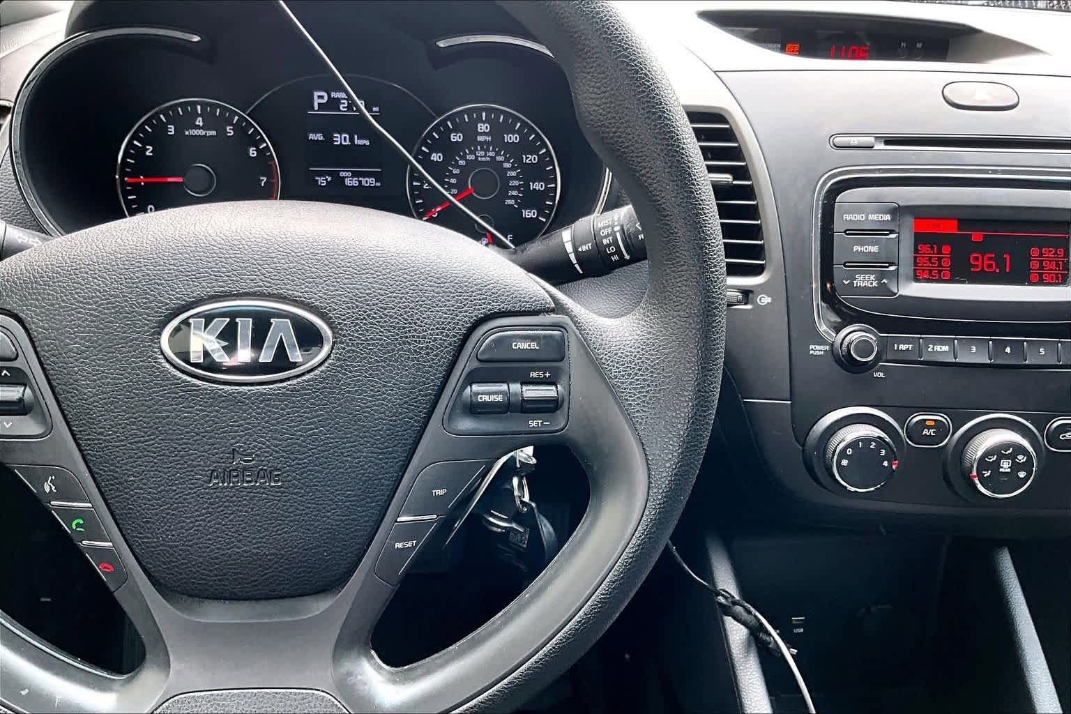 Used 2018 Kia Forte LX FWD image 25