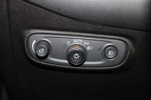 Used 2020 Chevrolet Equinox LT w/ Driver Convenience Package FWD image 23