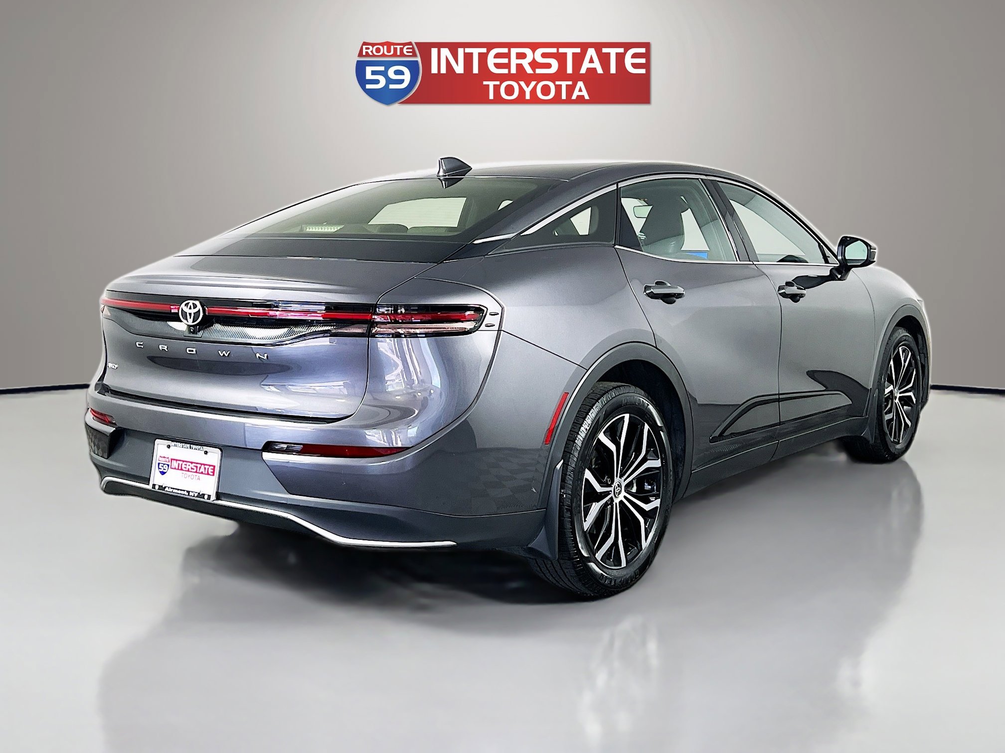 Used 2023 Toyota Crown image 7