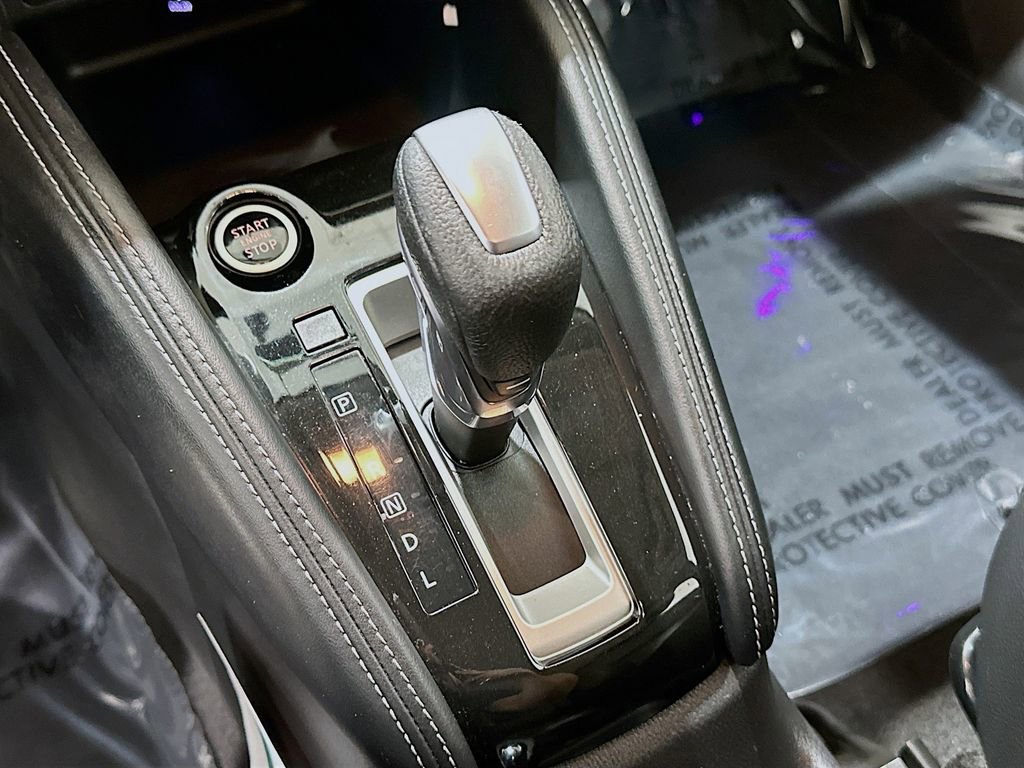 Used 2019 Nissan Kicks SR w/ SR Premium Package FWD image 16
