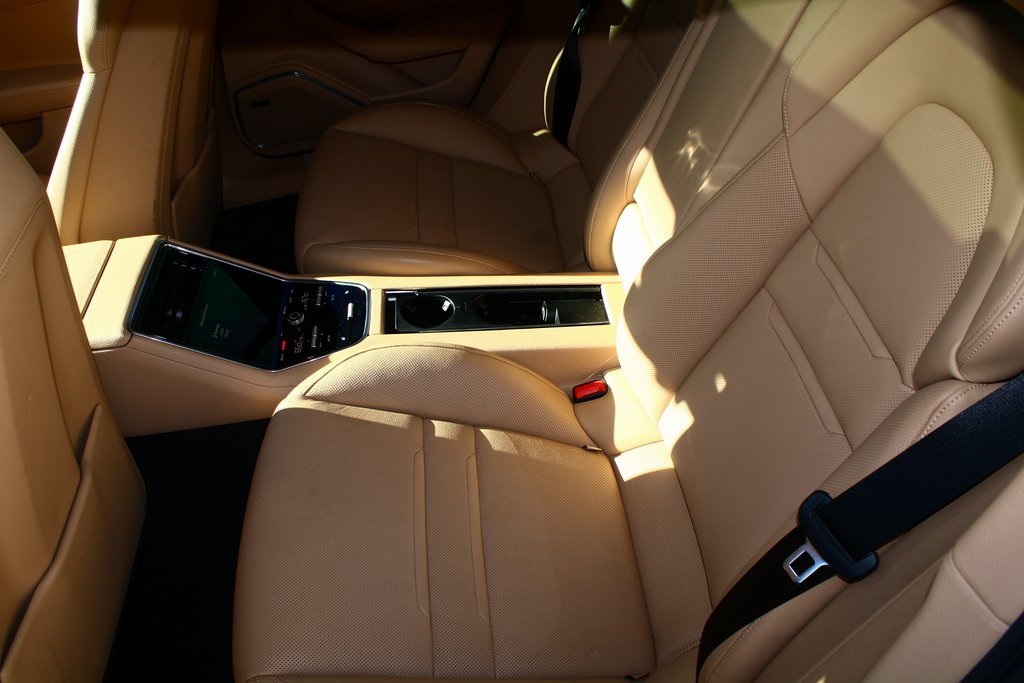 Used 2021 Porsche Panamera 4S image 12