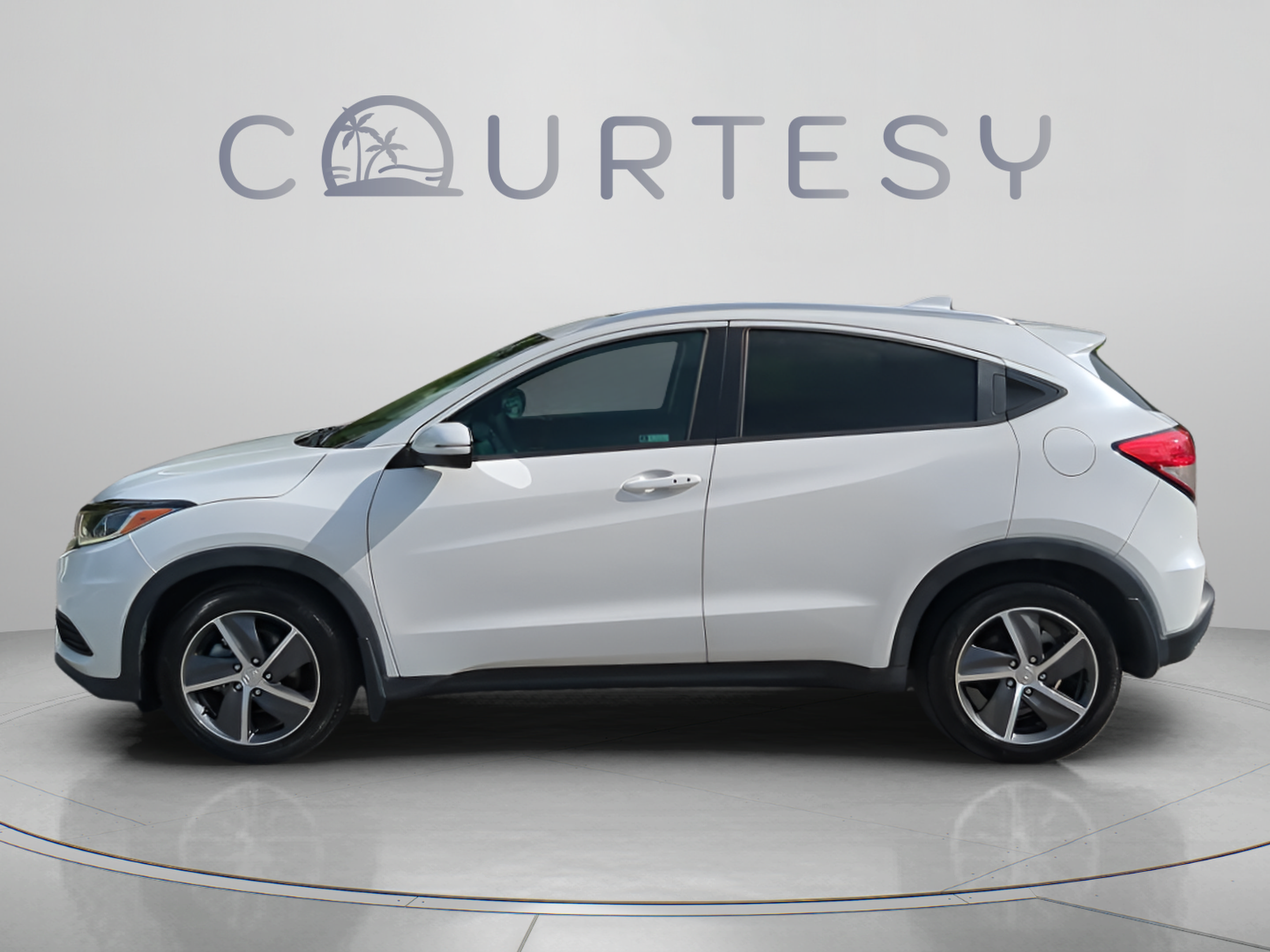Certified 2022 Honda HR-V EX-L image 4