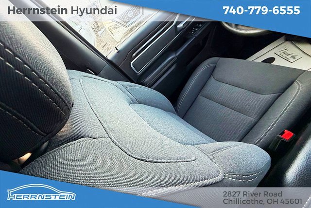 Used 2021 RAM 1500 Big Horn image 10