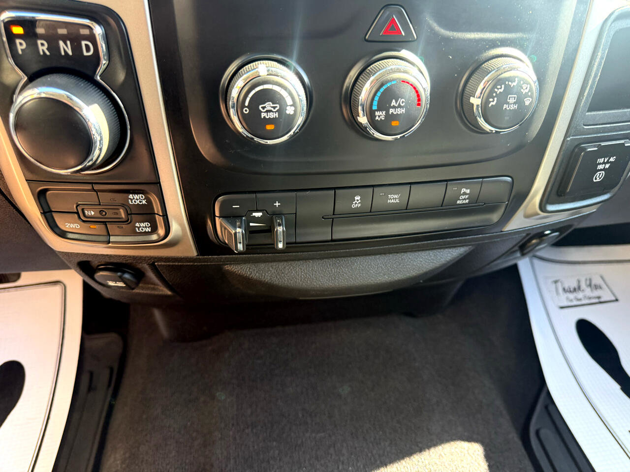Used 2019 RAM 1500 Classic SLT image 22