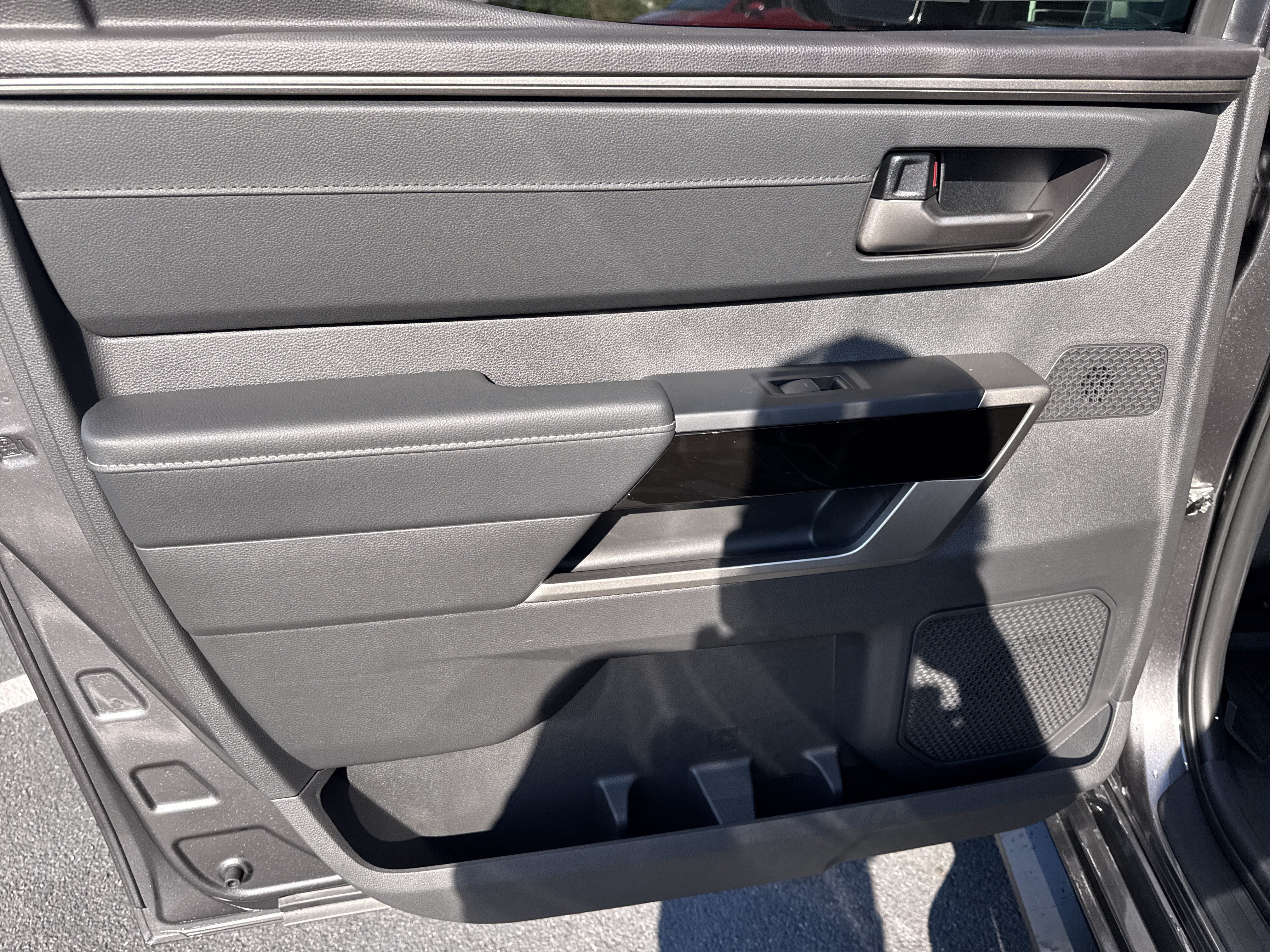 New 2026 Toyota Tundra Limited AWD/4WD image 28