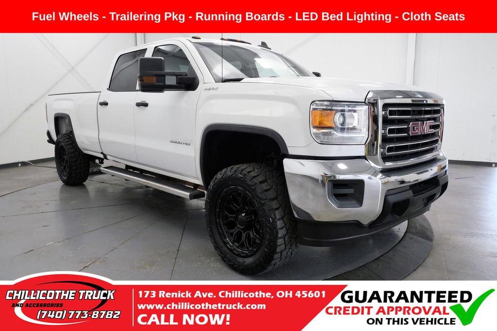 Used 2019 GMC Sierra 3500 4x4 Crew Cab image 1