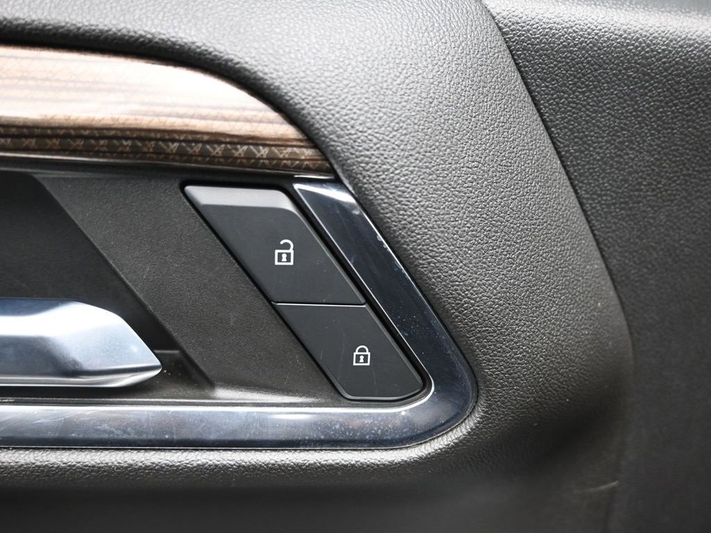 Used 2023 Chevrolet Silverado 1500 LT image 17