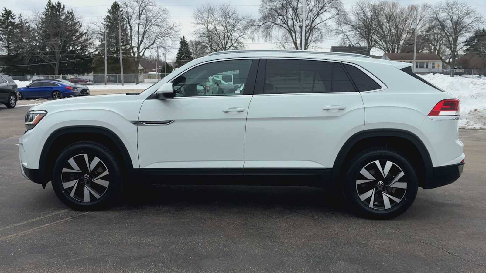 Used 2020 Volkswagen Atlas Cross Sport SEL image 5