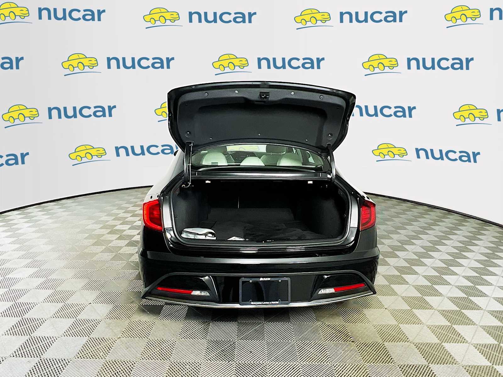 Used 2023 Hyundai Sonata SE FWD image 24