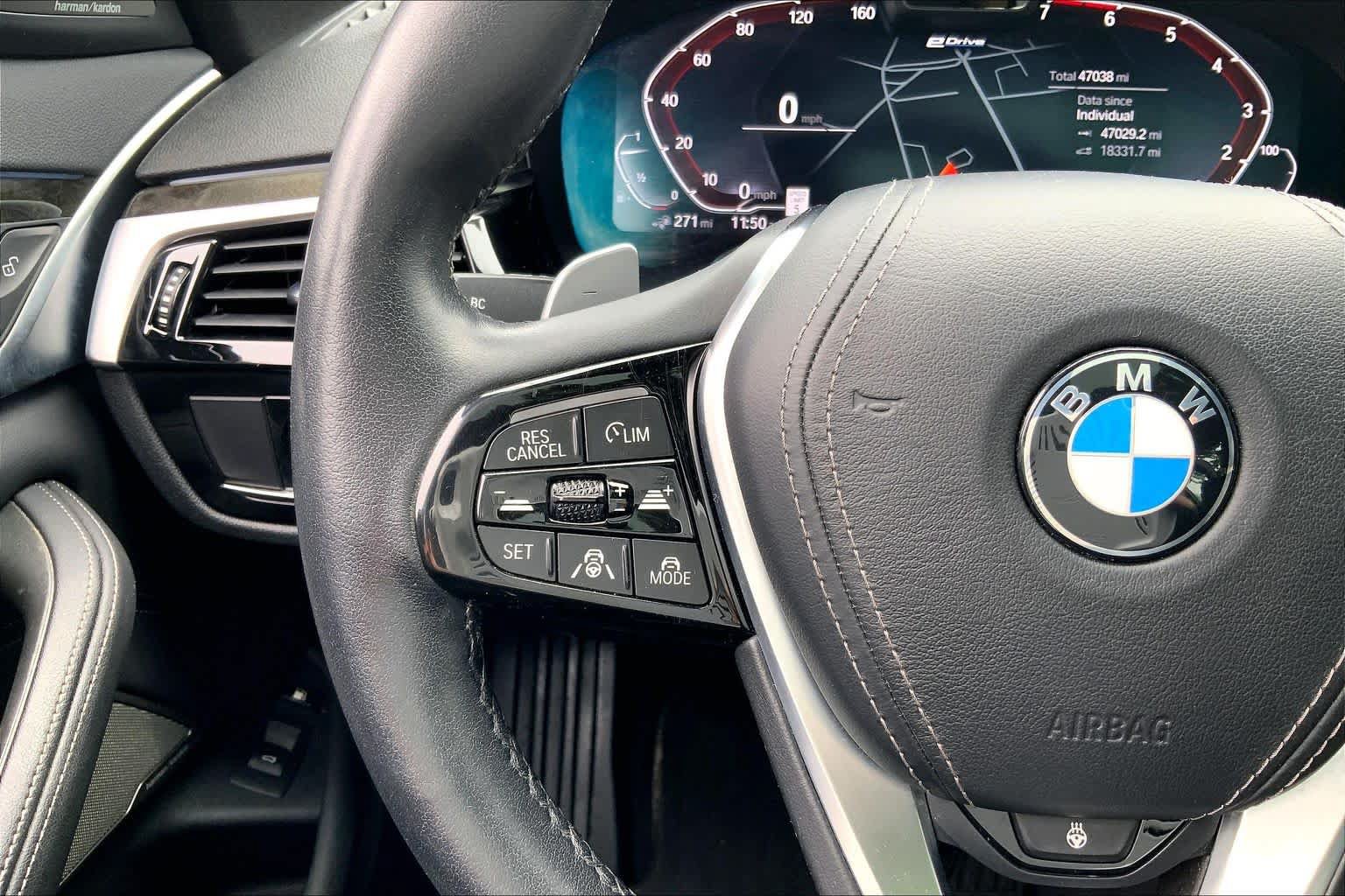 Used 2021 BMW 530e xDrive w/ Executive Package AWD/4WD image 24