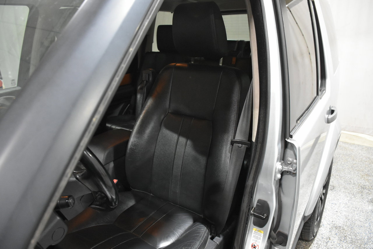 Used 2010 Land Rover LR4 HSE image 28