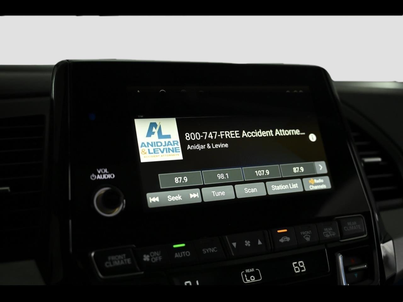 Used 2023 Honda Odyssey Touring image 31