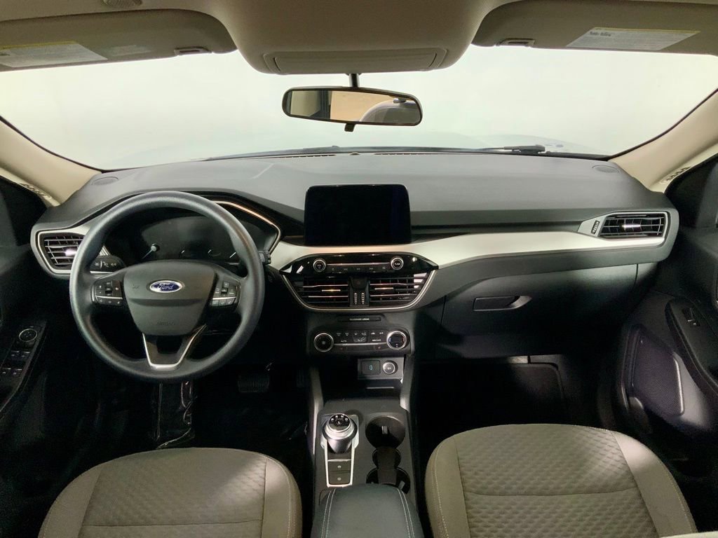 Used 2020 Ford Escape SE image 21